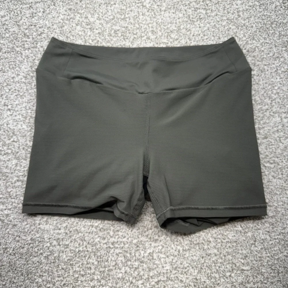 Women's Athleta Dark Green Stretch Athletic Zip Pockets‎ Soho Skort Size 6